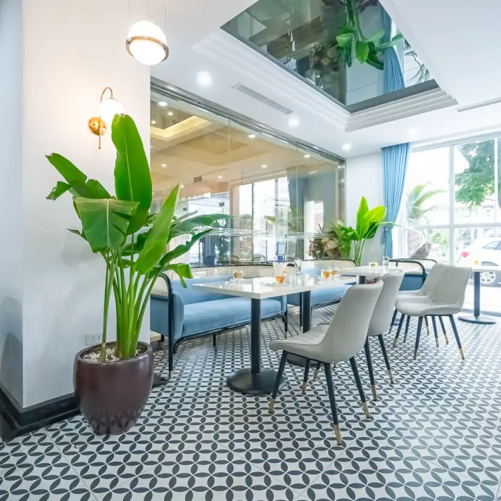 50 Bistro