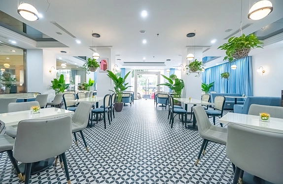 Nhà Hàng 50 Bistro
